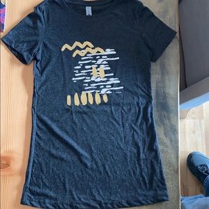 Tshirt with silver and fold abstract design